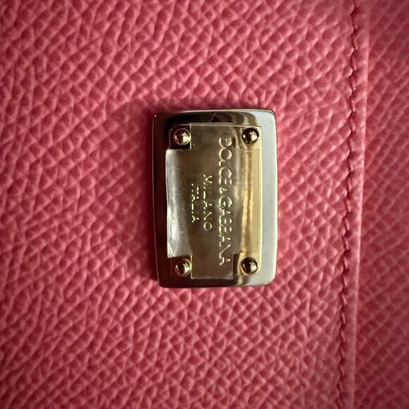 Brand new with box Dolce & Gabbana Pink clutch/ Wallet - Picture 4 of 10